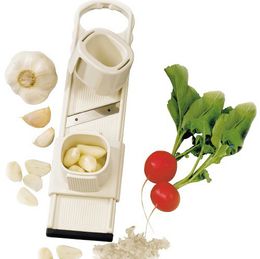 Fruit Vegetable Tools 1pcs Multifunctional Handheld Mini Garlic Press Mashed Mud Masher Chopper Cutting Function Kitchen Tool 230731