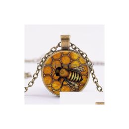 Pendant Necklaces New Gold Honeycomb Bee Necklace Honey Queen Po Glass Crystal Cabochon 4 Colours Chain Uni Trendy Jewellery Drop Deliver Dhwva