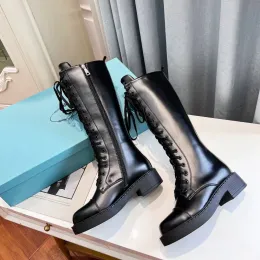 Классический бренд треугольник кружевные коленные длинные ботинки с толстыми каблуками кожаные подошвы для женщин роскошные дизайнеры высококачественные модные туфли обувь фабрика обувь