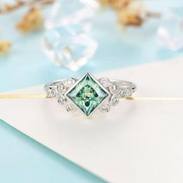 Cluster Rings Veryins Unique Design 18K White Gold Center 1ct 6MM Green Princess Cut Moissanite Engagement Ring For Women