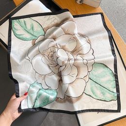 Scarves Natural Silk Bandana Women Designer Big Floral Kerchief Foulard Femme Luxury Wrist Wraps Ladies Brand Headwear Square Scarf