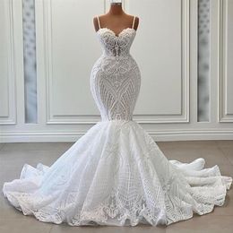 Fancy Pearls Mermaid Wedding Dresses Lace Appliques Spaghetti Straps Bridal Gown Custom Made Sleeveless New Design Wedding Gowns314h