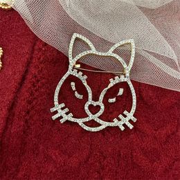 Designer Brand Animal Brooches Cat Pattern Brooch Pins Hollow Women Crystal Pin Wedding Party Lady Metal Jewerlry Dress Accessories Cat Pins
