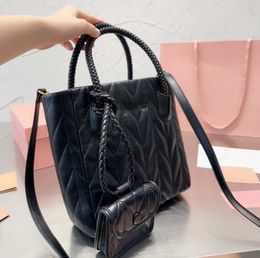 New stylish pleated wander matelasse miu underarm tote bag womens luxurys designer purses handbag clutch crossbody shoulder strap Commuter