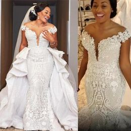 Luxury Arabic Off Shoulders Wedding Dress Mermaid Lace Applique Bridal Dresses Sheer Neck Detachable Train Plus Size African Custo182A