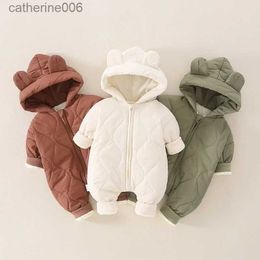 Jumpsuits Newborns Baby Clothes Winter Warm Jumpsuit for Infant Hooded Thick Romper Long Sleeve Zipper Thermal Jumpsuit Babies Kids CoatL231101