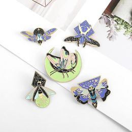 Brooches Cartoon Enamel Luminous Alloy Brooch Insect Moth Firefly Butterfly Pin Bag Decoration Badge Gift To Friend