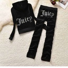2023 Designer Juicy Corture Women's Tracksuits Velevt Two Piece Set Diamonds Hoodie Crop Jacket and Joggers Pants Outfits Streetwear Jogging