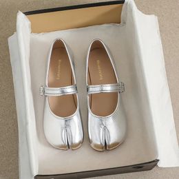 Dress Shoes silver leather split toe flat woman mary janes tabi ninja flats female Cosy dress shoes ankle belt moccasins plus size 43 231031