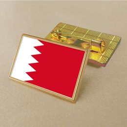 Party Kingdom of Bahrain Flag Pin 2.5*1.5cm Zinc Die-cast Pvc Colour Coated Gold Rectangular Medallion Badge Without Added Resin