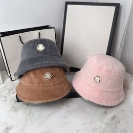 Designer Brand Bucket Hat Women Mens Winter Sunhat Fuzzy Monc Fisherman Hats Designers Cap Men Fashion Baseball Caps Bonnet