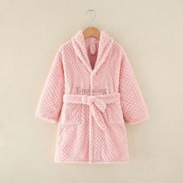 Pyjamas baby flickor kläder vinter flanell kläder för barn tonåring flickor badrock för 4-14 y barn pyjamas kläder rosa blå marinbadhandduk 231031