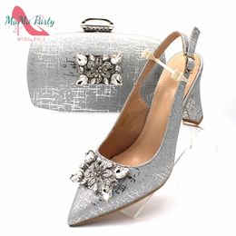 Dress Shoes Silver Colour Mature Style Office Lady African Women Shoes and Bag Set Italian Ladies Matching Shoes and Bag Set 231101