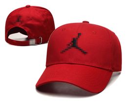 High Quality Street Caps Fashion Baseball hats Mens Womens Sports Caps 20 Colors Embroidered Cap Adjustable Fit Hat J-14
