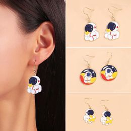 Dangle Earrings Creative Fashion Astronauts Hold Star Shaped Alloy Ear Hook Cartoon Colourful Space Pendant Jewellery Gifts For Friends