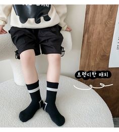 Designers Design High Quality Boys Girls Fashion Big Children Cotton Socks Youth Black And White Striped Kids Mid-tube Socks