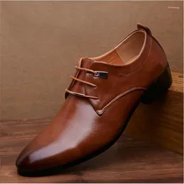 Dress Shoes 2023 Sell Mens Leather Men's British Style Lace Up Pointed Toe Low Top Flats 2 Colours Big Size
