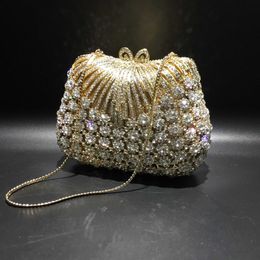 top Women Gold Colour Flower Rhinestones Clutch Bags Crystal Evening Purse Stones Metal Clutches Small Minaudiere Handbag Wedding Bag 230308