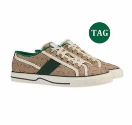 Top quality high top low top canvas shoes are made of high quality materials with anti-fouling features in a variety of Colour options 1 1 dupe1