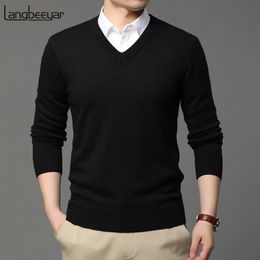 Men's Sweaters 2023 High Quality Fashion Brand Woolen Knit Pullover V Neck Sweater Black For Men Autum Winter Casual Jumper Men Clothes 231101