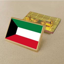 Party Kuwait Flag Pin 2.5*1.5cm Zinc Alloy Die-cast Pvc Colour Coated Gold Rectangular Medallion Badge Without Added Resin