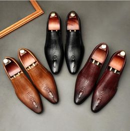 Fashion Crocodile Leather Mens Flats Shoes British Style Formal Suit Dress Shoes Mens Oxfords Plus Size 38-45