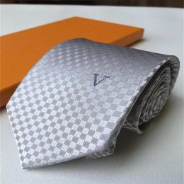 Brand Men Tie100% Silk Jacquard Design Mens Fashion Tie Letter Printed Luxurys Business Neck Tie L G2910