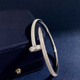 2023 Arrive Full Cz Nail Bracelet with Crystal for Woman Gold Plated Heart Forever Love Bangle Jewellery Womenhaml