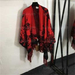 Women Autumn Cape Designer Shawl Red Elegant Shawls Fashion Warm Wool Knit Cardigan Coat Woman Top Designer Womens Clothing