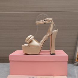 2023 High Heels Designer Sandals Women New High Heels 14cm Flower Button Sandals Round Toe Black Gold Dress Shoes 35-42