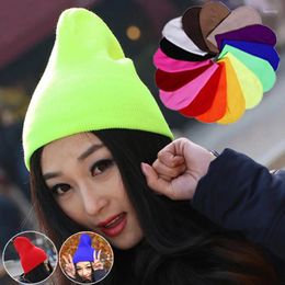 Berets Men Women Fluorescent Green Hip Hop GD Street Dance Solid Hat Skullies Beanies Autumn Winter Acrylic Knit Sport Warm Cap W66