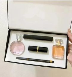 Coleção Eye Foundation Conjunto de maquiagem Paleta de sombra Matte Lipstick 15ml Perfume 6 em 1 kit cosmético com GI 900