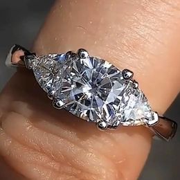 Cluster Rings Solid 10K White Gold Women Ring Moissanite Diamonds 1 2 3 4 5 Cushion Wedding Party Engagement Anniversary Trillion