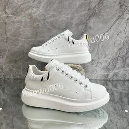 top new Brand Mens Womens designer shoes womens sneakers white black shoes designer trainers quality for womens men