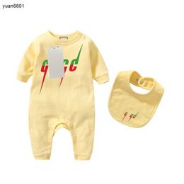 Popular born Baby Boy Girl Letter Costume Overalls Clothes Jumpsuit Kids Bodysuit for Babies Outfit Romper Outfi bib 2-piece set