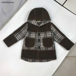 New Autumn jacket boys and girl Long sleeved hooded kids coat Size 90-160 Plaid woolen fabric Baby clothes Nov05