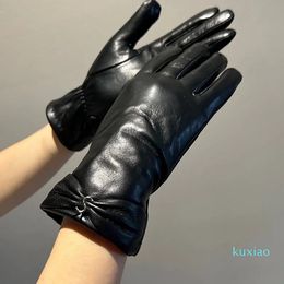 Ladies Leather Gloves Letter Designer Glove Outdoor Lambskin Mittens Warm Lining Mitten With Box