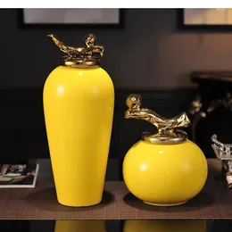 Storage Bottles Modern Simple Yellow Ceramic Jar With Lid Living Room Desktop Decoration Crafts Home Flower Arrangement Accessories