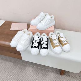 miui and Winter Best-quality Autumn Shoe New Family 2024 Lamb Wool Warm Lacing Thick Sole Casual Sports Small White Shoes Board Shoes for Women