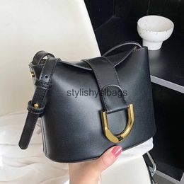 Shoulder Bags Fasion Small PU Leater Bucket Bag Suitable for Female Designer Brands Soulder Crossbody Bag 2023 Trend Lock Women's Wallet and Luggagestylishyslbags