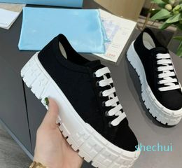 high quality Luxurys Designer Women Shoe Italy Time Out Sneakerl Shod Calf Leather Classic Trainers