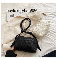 Women Leather Bag Bvs Fashionable Simple and Atmospheric Candy Coloured Hand Woven Women's Bag New Trend in Early Autumn 2023 One Shoulder Messenger Bag
