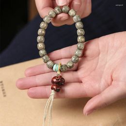 Strand Hainan Xingyue Bodhi Art Play Weaving Handheld Handstring Chicken Oil Old Beads Buddha Zi DIY