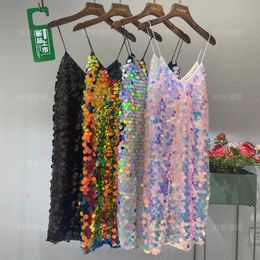 Basic Casual Dresses Fashion European and American V neck Suspender Dress Sparkling Big Sequins Slim Sexy Stage Performance Colourful Costumes 231101