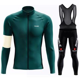 Cycling Jersey Sets 2024 HUUB Mens Team Suit Set Long Sleeve Mountain Biking Clothing Winter Brushed Warm Uniform De Ciclismo Para Hom 231102