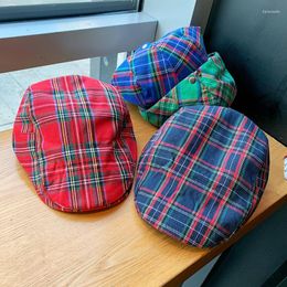 Berets Adjustable Stripe Bonnet Lattice Red Green Blue Duckbill Hat For Men Women Plaid Literary Chequered Flat Cap