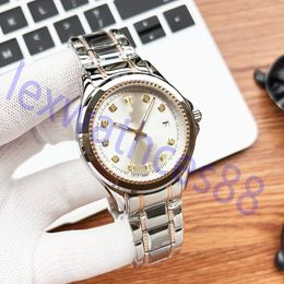 AAA quality Luxury Mens Watches Quartz Movement Battery Splah Waterproof Watch Case Sports Wristwatch Design It is a symbol of taste and dignity in life