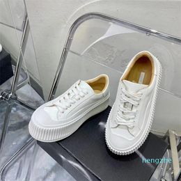 2023 Casual Men Women Sports Shoes Breathable Mesh Low Cut Lace-up Leisure Sneakers Outdoor Unisex Trainers Size 35-40
