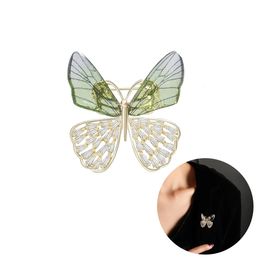 Pins Brooches Fine Crystal Butterfly Brooch Women Simple Rhinestone Sequin Corsage High-grade Party Clothing Accessories Insect Jewellery Gifts 231101