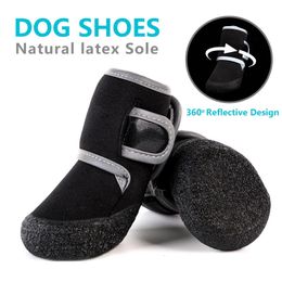 Pet Protective Shoes Soft Pet Shoes Spring Autumn Waterproof Rubber covered Sole Dogs Shoes Night Reflection Diving Fabric Light Leisure Dogs Boots 231101